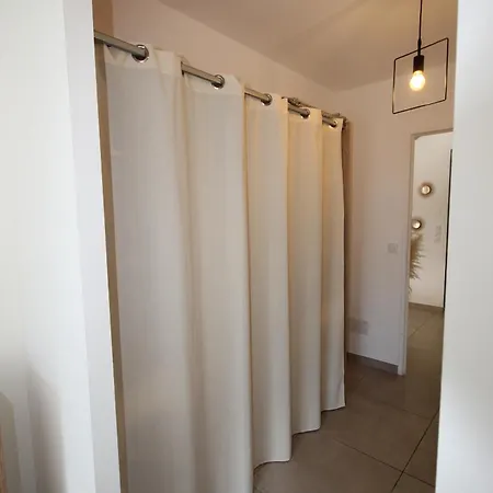 Belle Contemporaine Climatisee, Piscine Privee, 6 - 8 Couchages, 3 Chambres, Wifi, A 3 Km De La -lxdali25b וילה