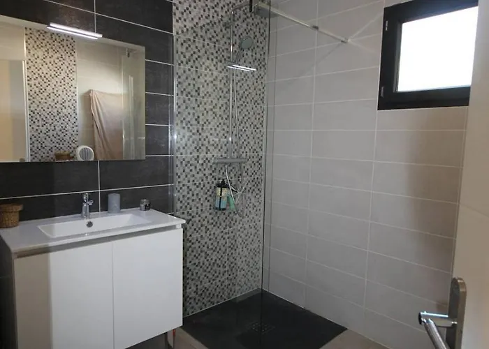 Belle Contemporaine Climatisee, Piscine Privee, 6 - 8 Couchages, 3 Chambres, Wifi, A 3 Km De La -lxdali25b Willa