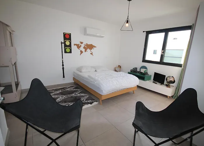 Belle Contemporaine Climatisee, Piscine Privee, 6 - 8 Couchages, 3 Chambres, Wifi, A 3 Km De La -lxdali25b